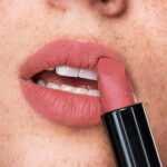 Avon ULTRA MATTE Lipstick Pure Pink – Image 2